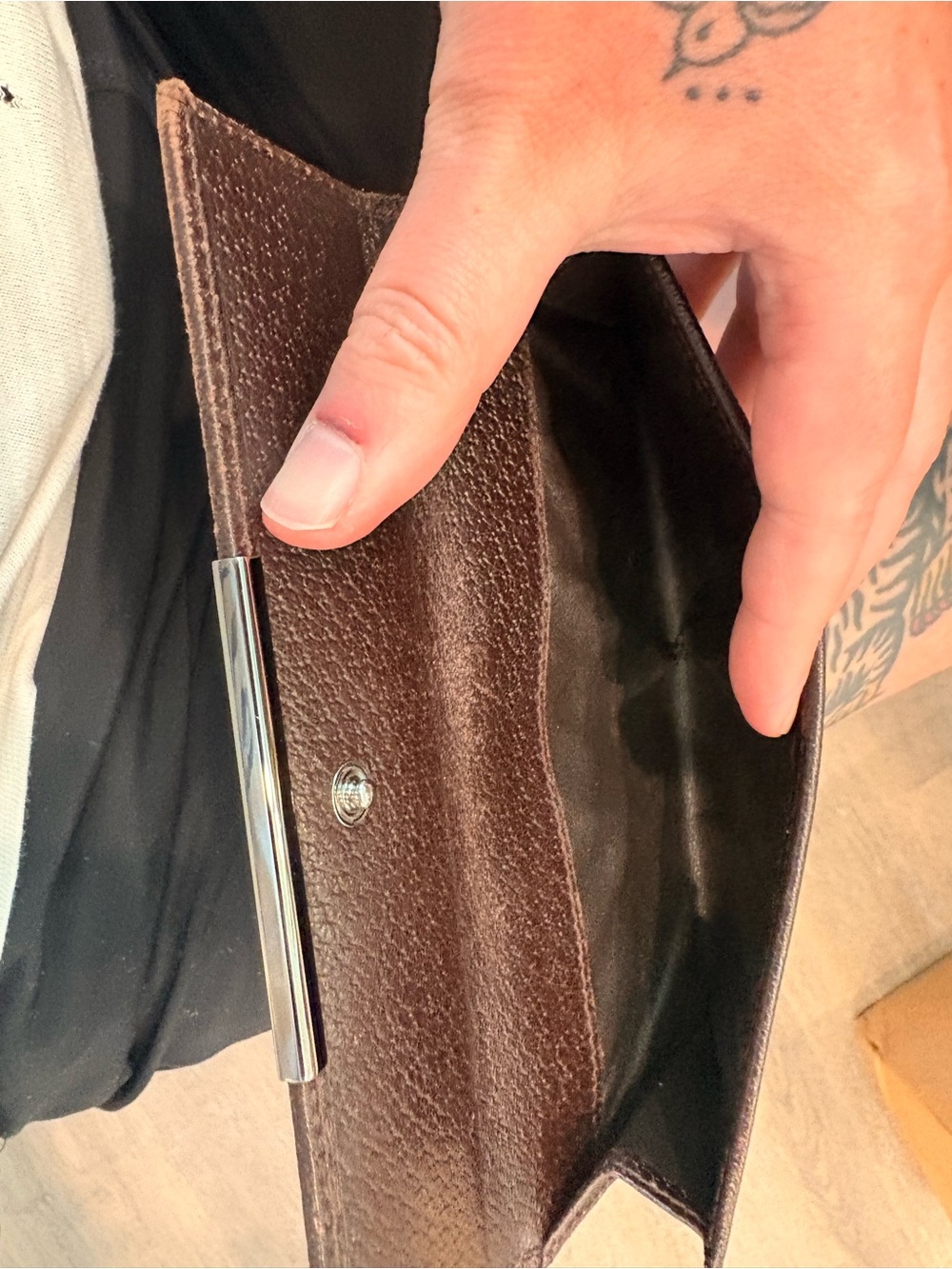 Gucci Brown GG Canvas Bifold Wallet some wear. With COA - Picture 9 of 9